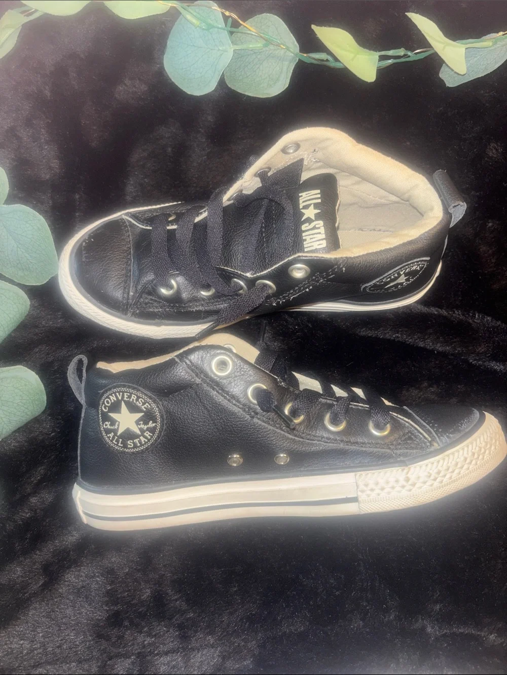 Converse Kids Black Leather Low-Top All Star Sneakers